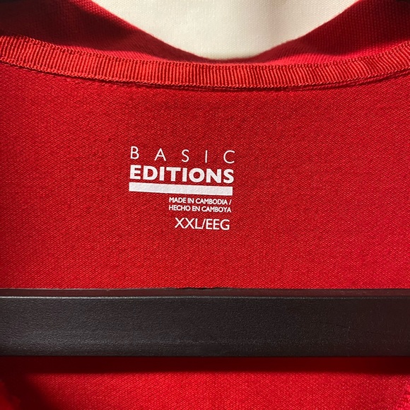 Red sleeveless “polo-type” tank- good tummy coverage. - Picture 2 of 6